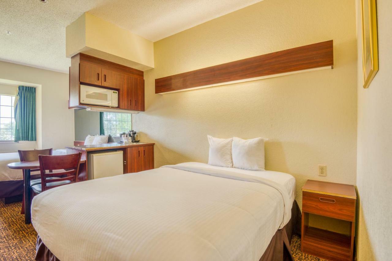 Trident Inn & Suites, Baton Rouge (Adults Only) Prairieville Extérieur photo